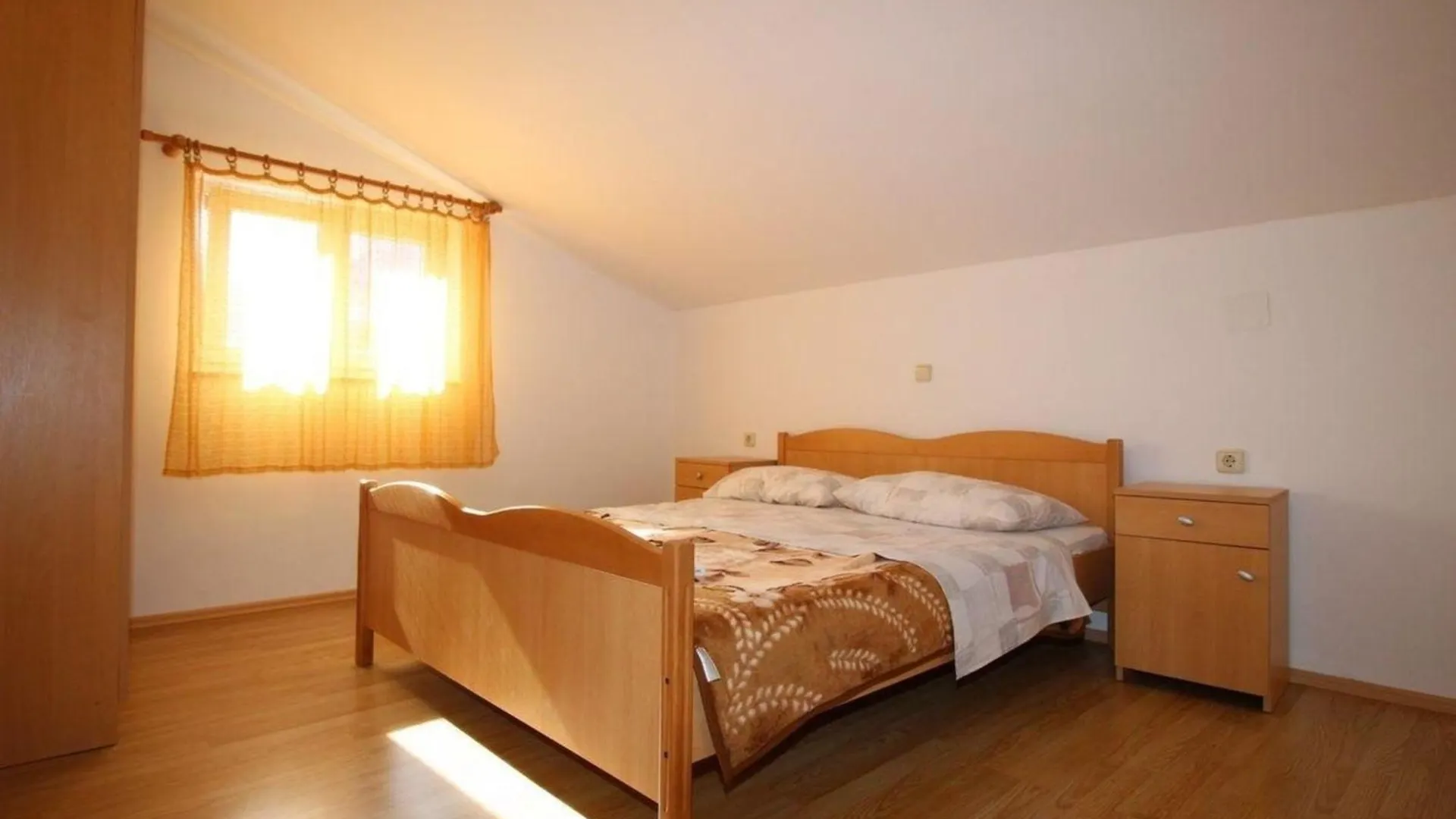 Wohnung In Baska Mit Eigenem Balkon - B44371